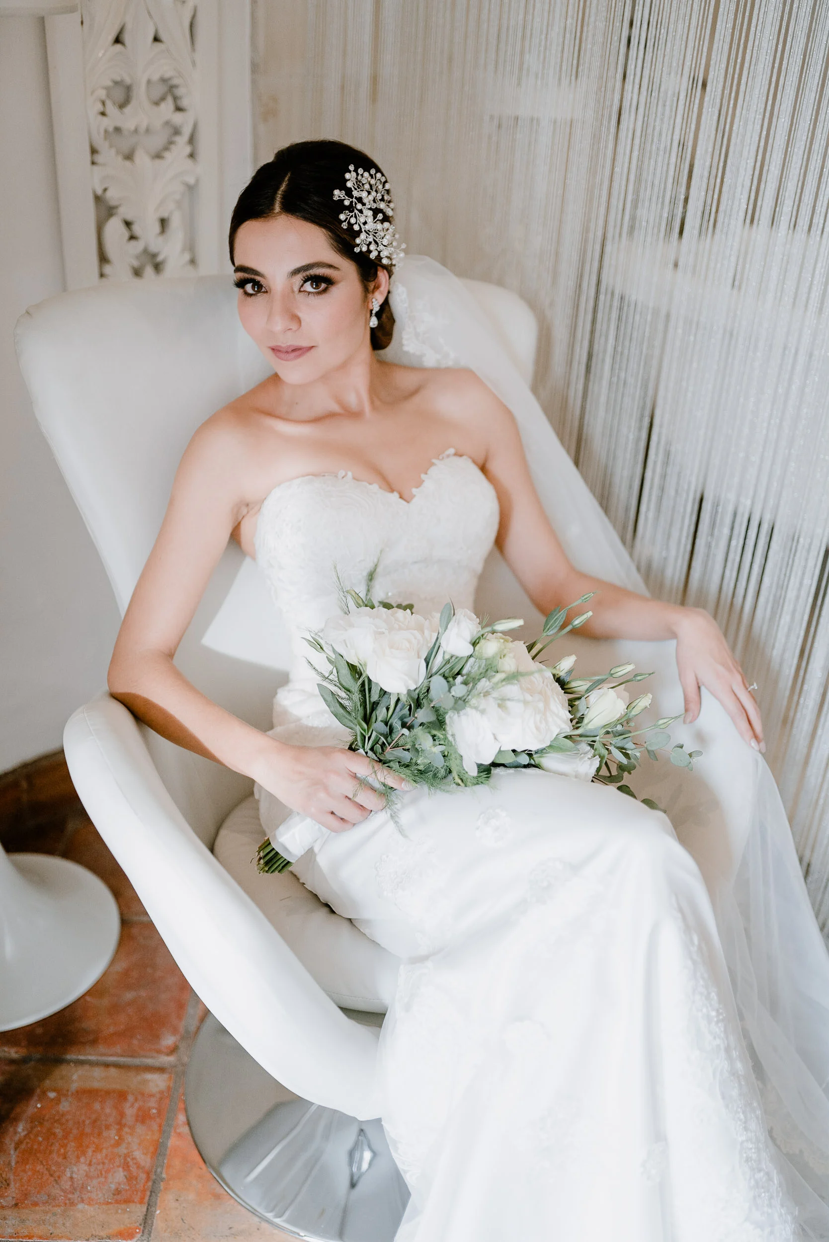 Detalle del traje que usará el novio en su boda