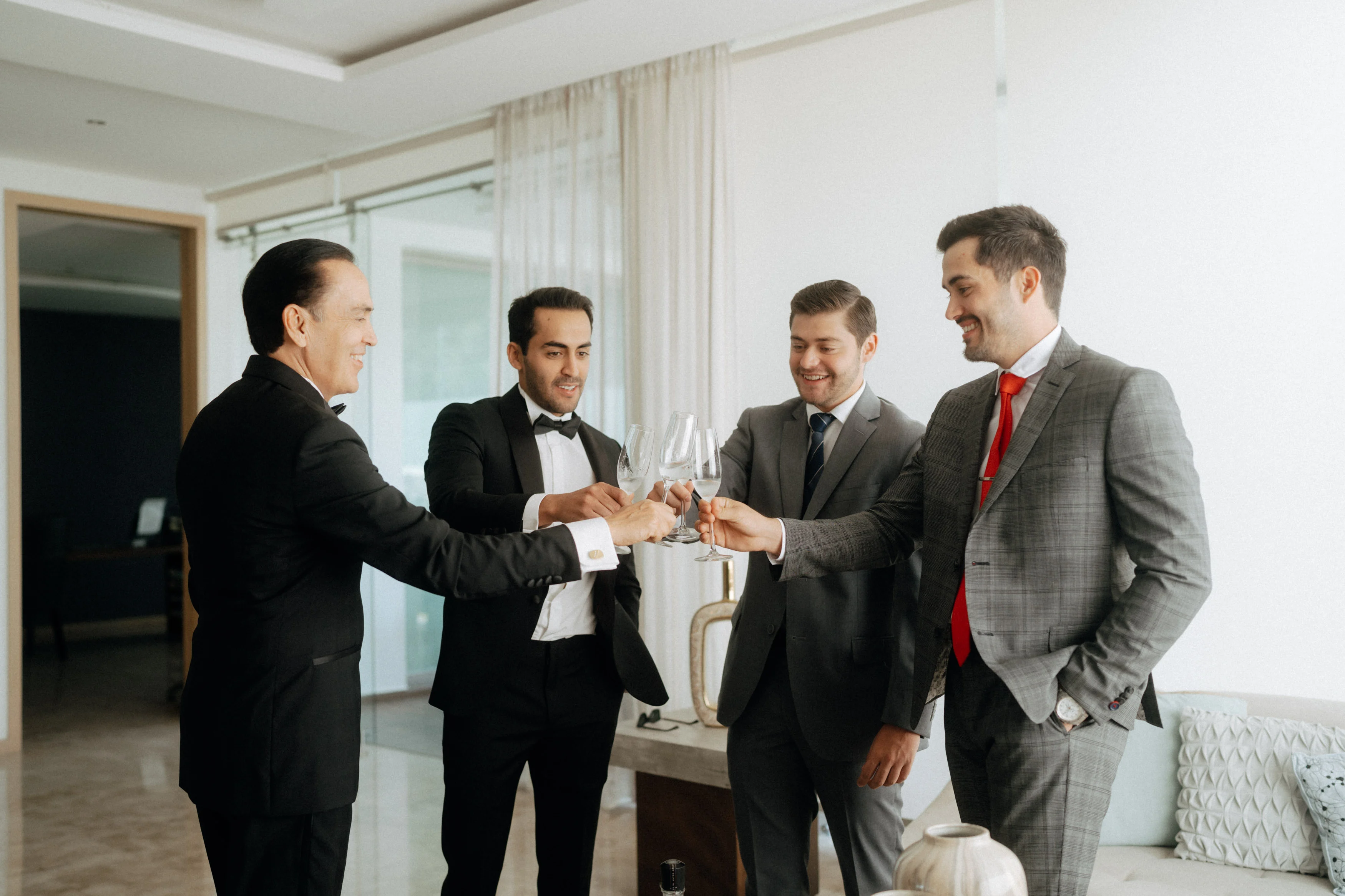 Por qué la lista de invitados primero